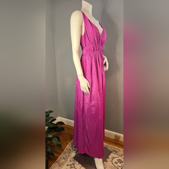 Taylor Pink V-Neck Sleeveless Tie Waist Lined 2 Pocket Maxi Dress Size Small - Picture 3 of 14